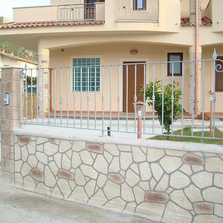Il Mare A Due Passi Holiday home Fiumefreddo Bruzio